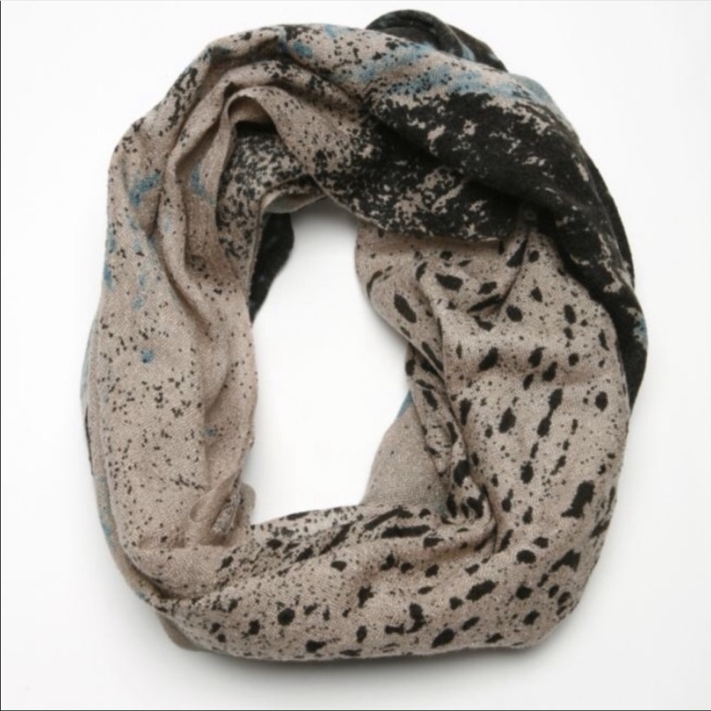 Abstract Circle Scarf *SOLD*